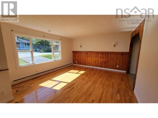 33 Coles Road, Sackville, Nova Scotia  B4C 1T9 - Photo 7 - 202623957