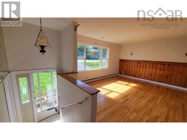 33 Coles Road, Sackville, Nova Scotia  B4C 1T9 - Photo 5 - 202623957