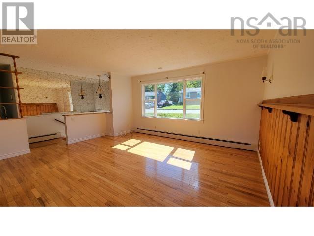 33 Coles Road, Sackville, Nova Scotia  B4C 1T9 - Photo 9 - 202623957