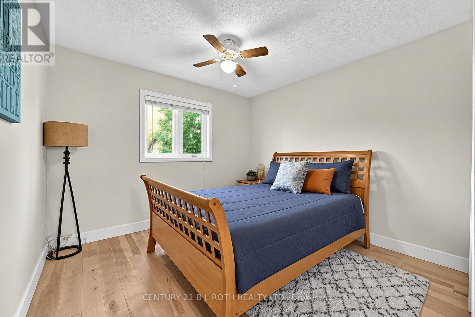 36 Aikens Crescent, Barrie (Holly), Ontario  L4N 8M6 - Photo 24 - S13810666