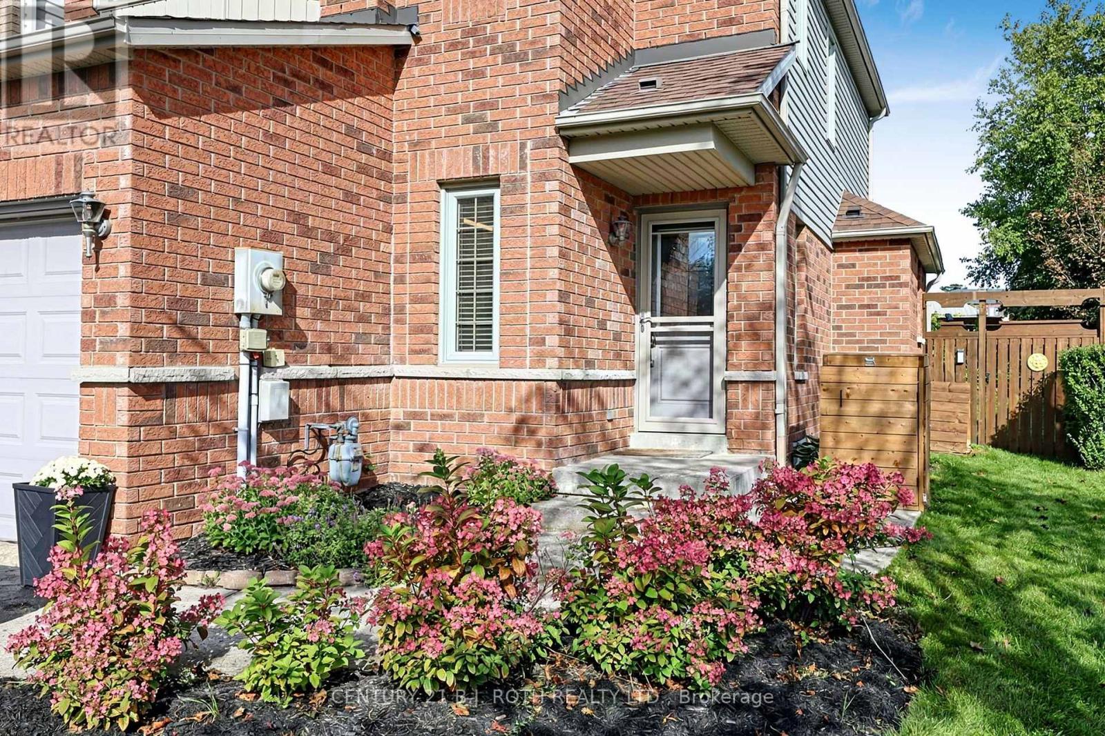 36 Aikens Crescent, Barrie (Holly), Ontario  L4N 8M6 - Photo 6 - S13810666