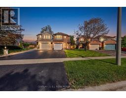 36 AIKENS CRESCENT, Barrie, Ontario