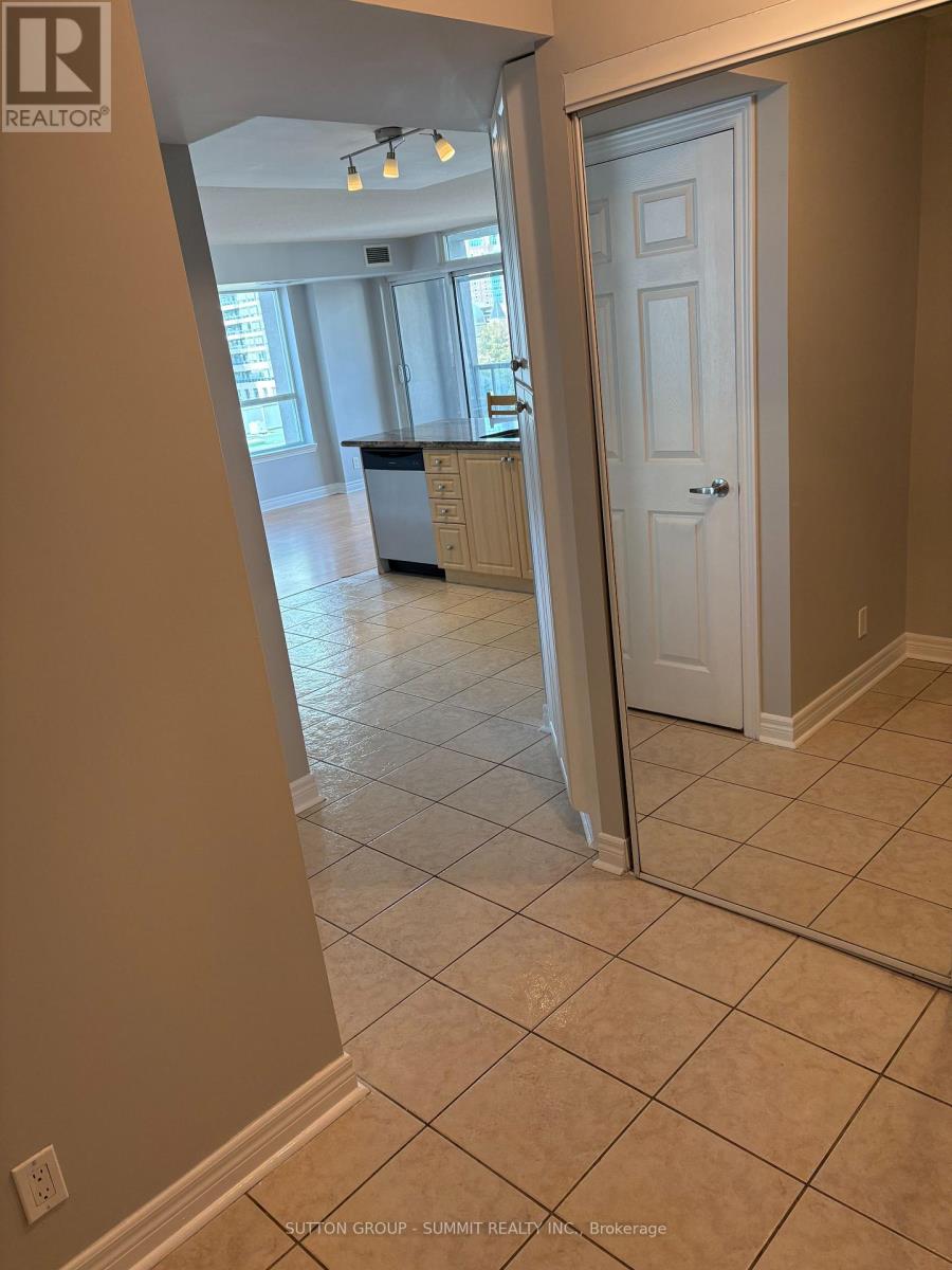 805 - 225 Wellesley Street E, Toronto, Ontario  M4X 1X8 - Photo 6 - C13515990
