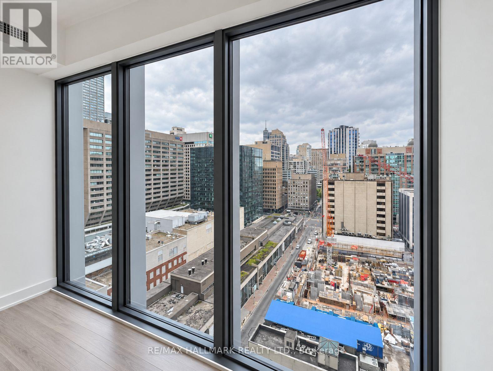 1402 - 8 Cumberland Street, Toronto, Ontario  M4W 0B6 - Photo 6 - C13809342