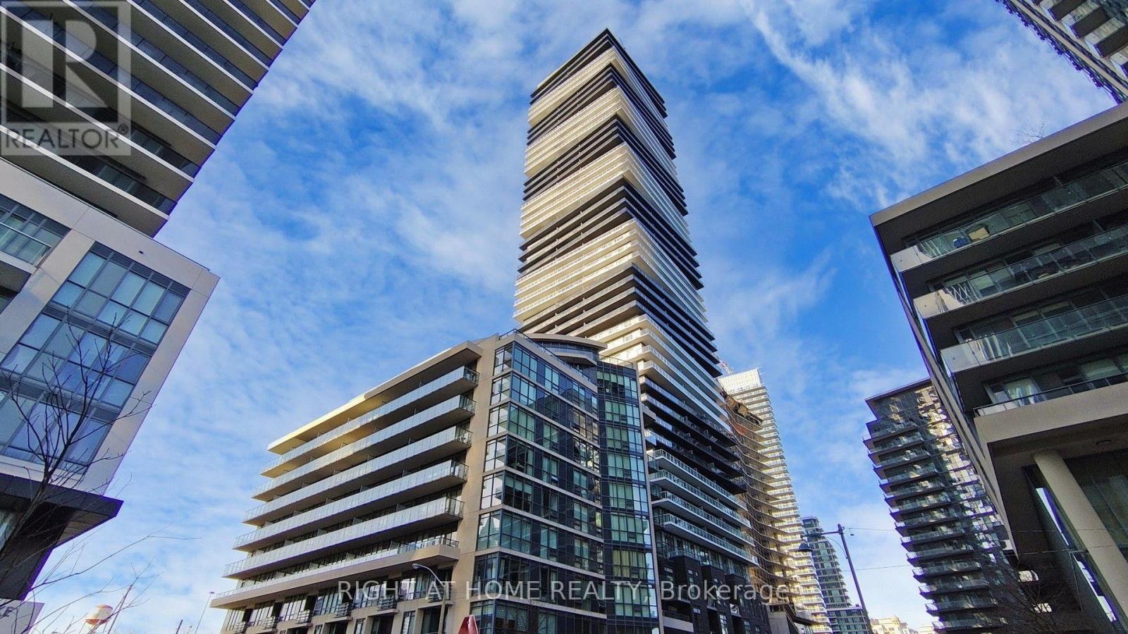 609 - 56 ANNIE CRAIG DRIVE, Toronto, Ontario