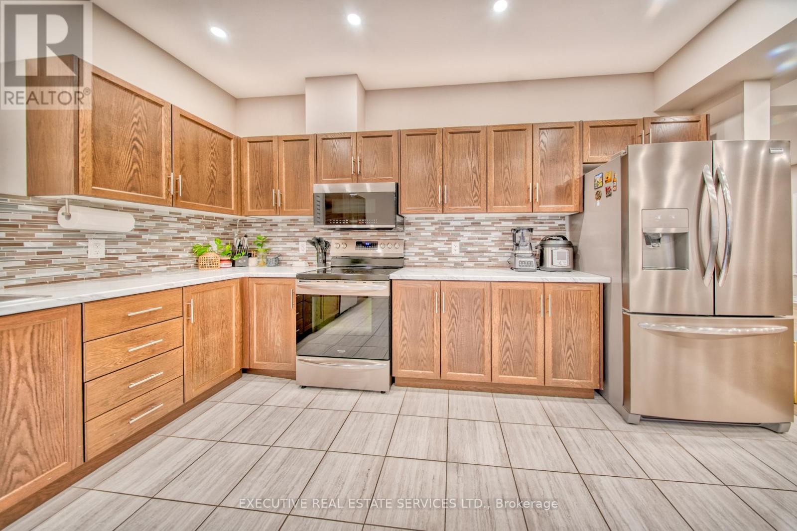 Upper - 57 Bethune Avenue, Welland, Ontario  L3B 5W2 - Photo 21 - X13810522