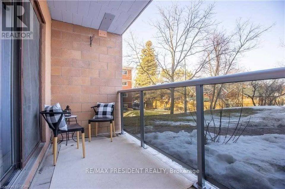 111 - 29 West Avenue W, Kitchener, Ontario  N2M 5E4 - Photo 2 - X13810548