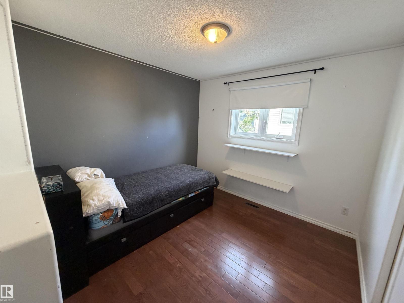 5304 155 AV NW