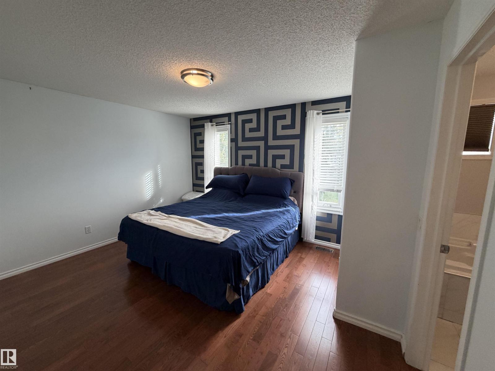 5304 155 AV NW