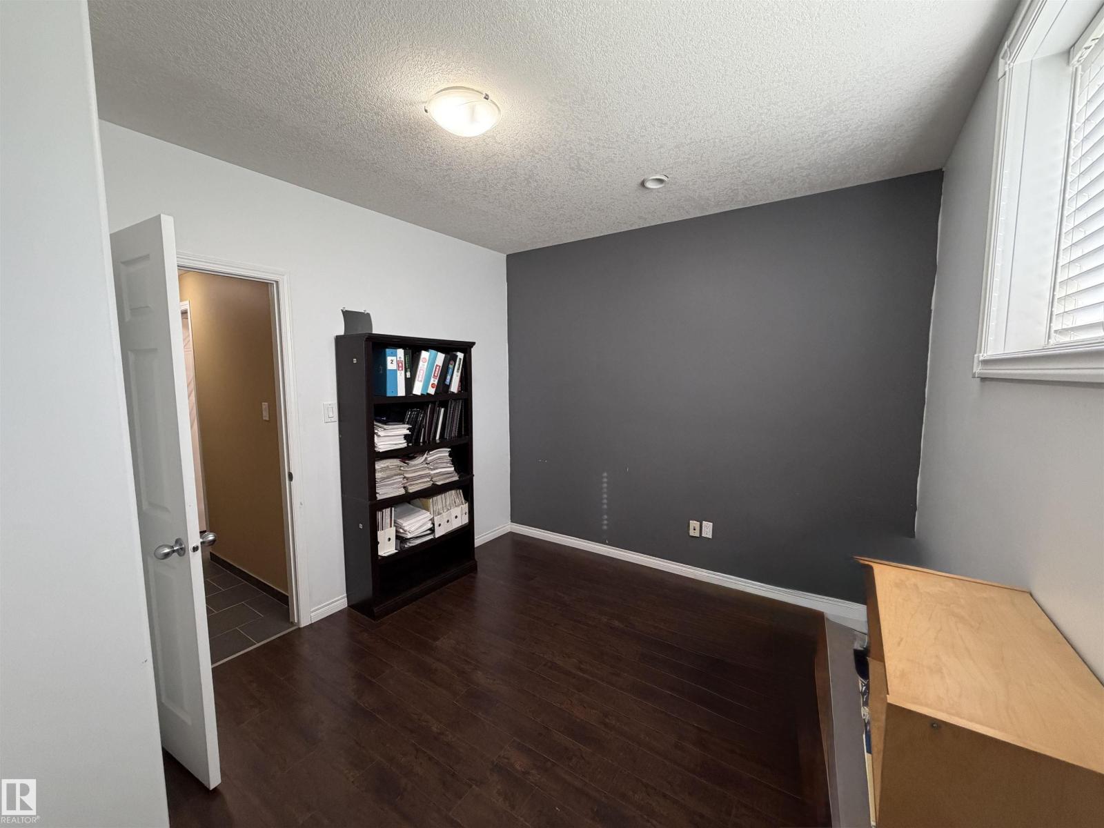 5304 155 AV NW