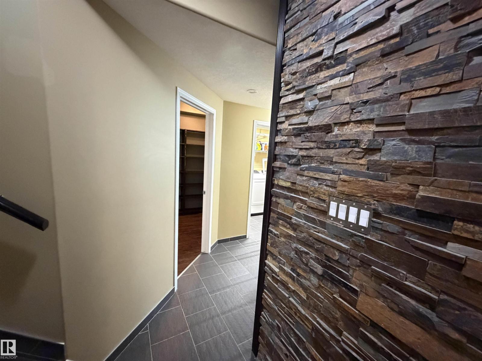 5304 155 AV NW