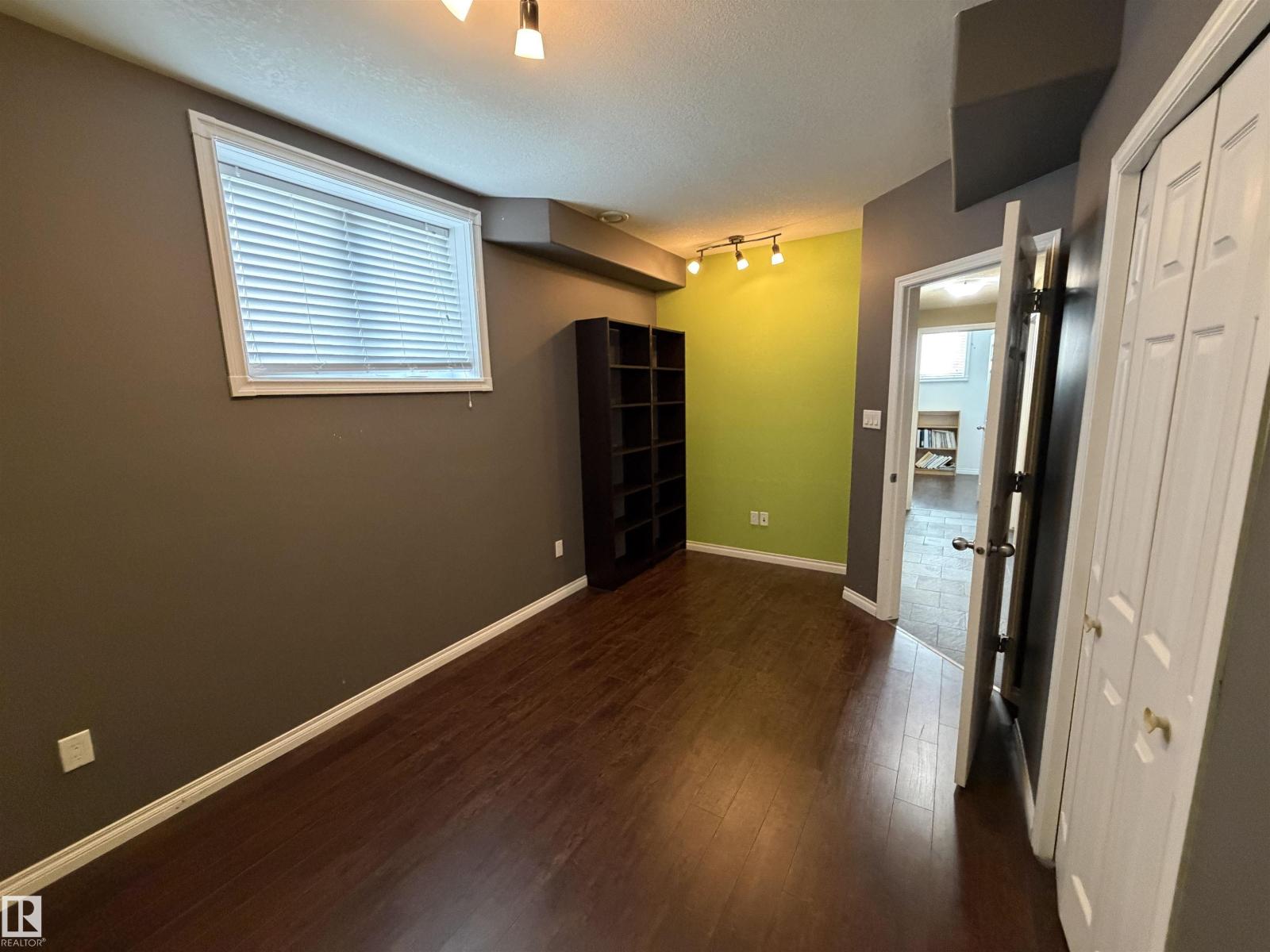 5304 155 AV NW