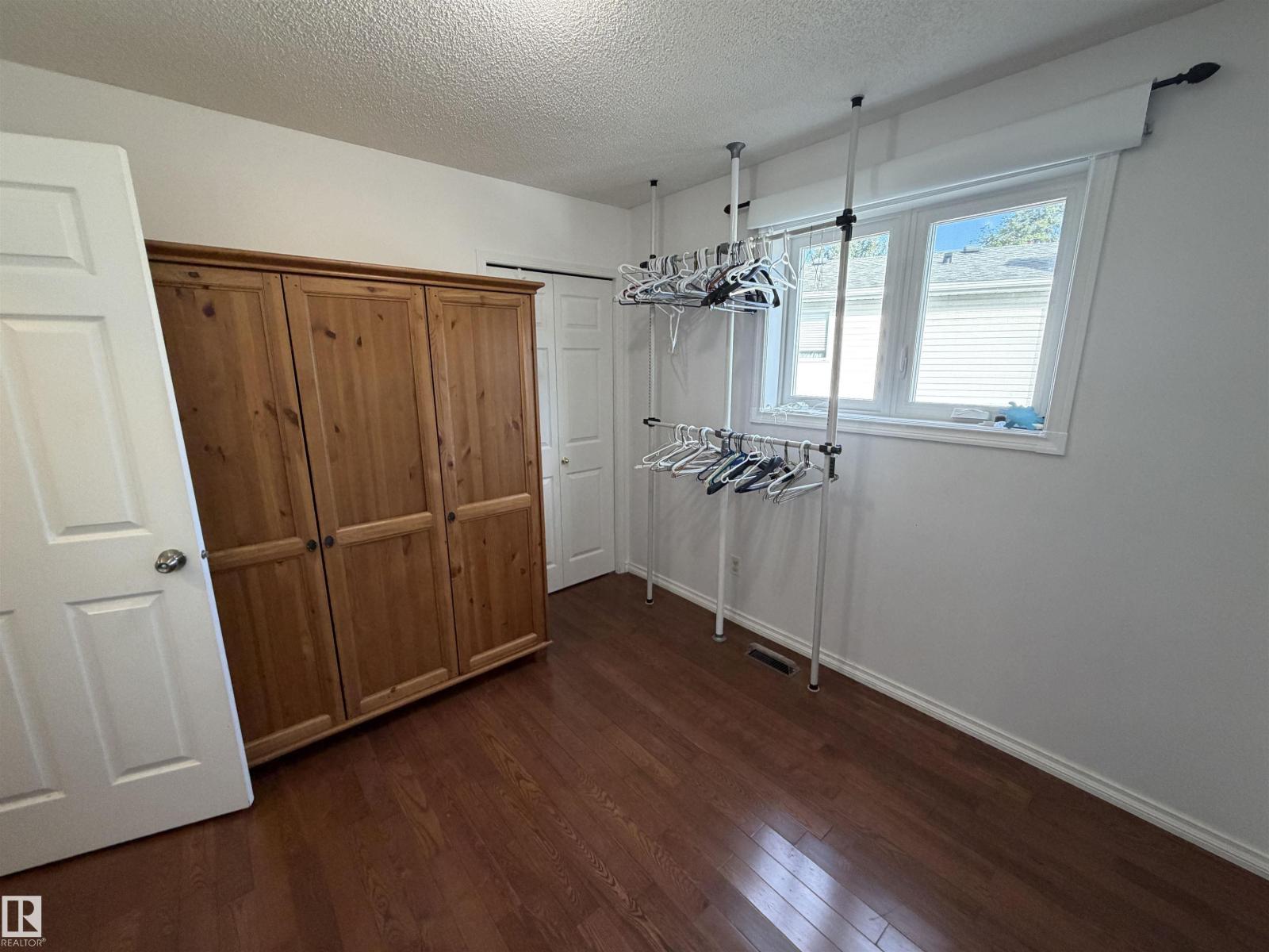 5304 155 AV NW