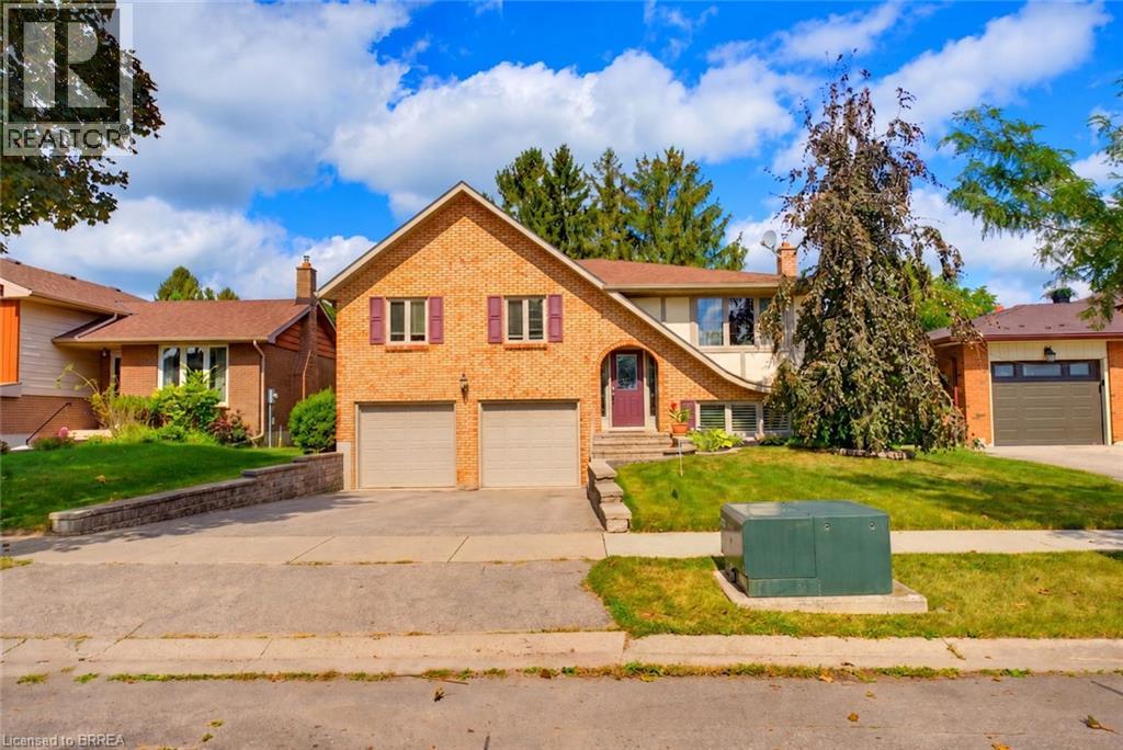 32 WEDGEWOOD Drive, Brantford, Ontario