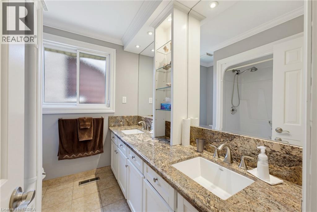32 Wedgewood Drive, Brantford, Ontario  N3R 6J3 - Photo 14 - 40860690