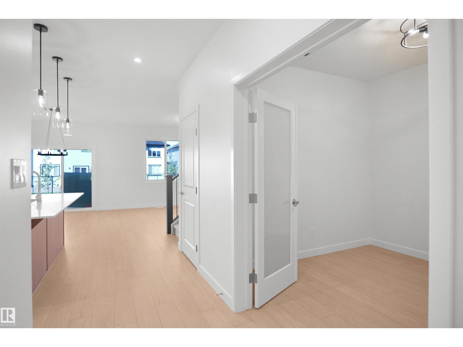 956 17 Av Nw, Edmonton, Alberta  T6T 2S5 - Photo 17 - E4495616