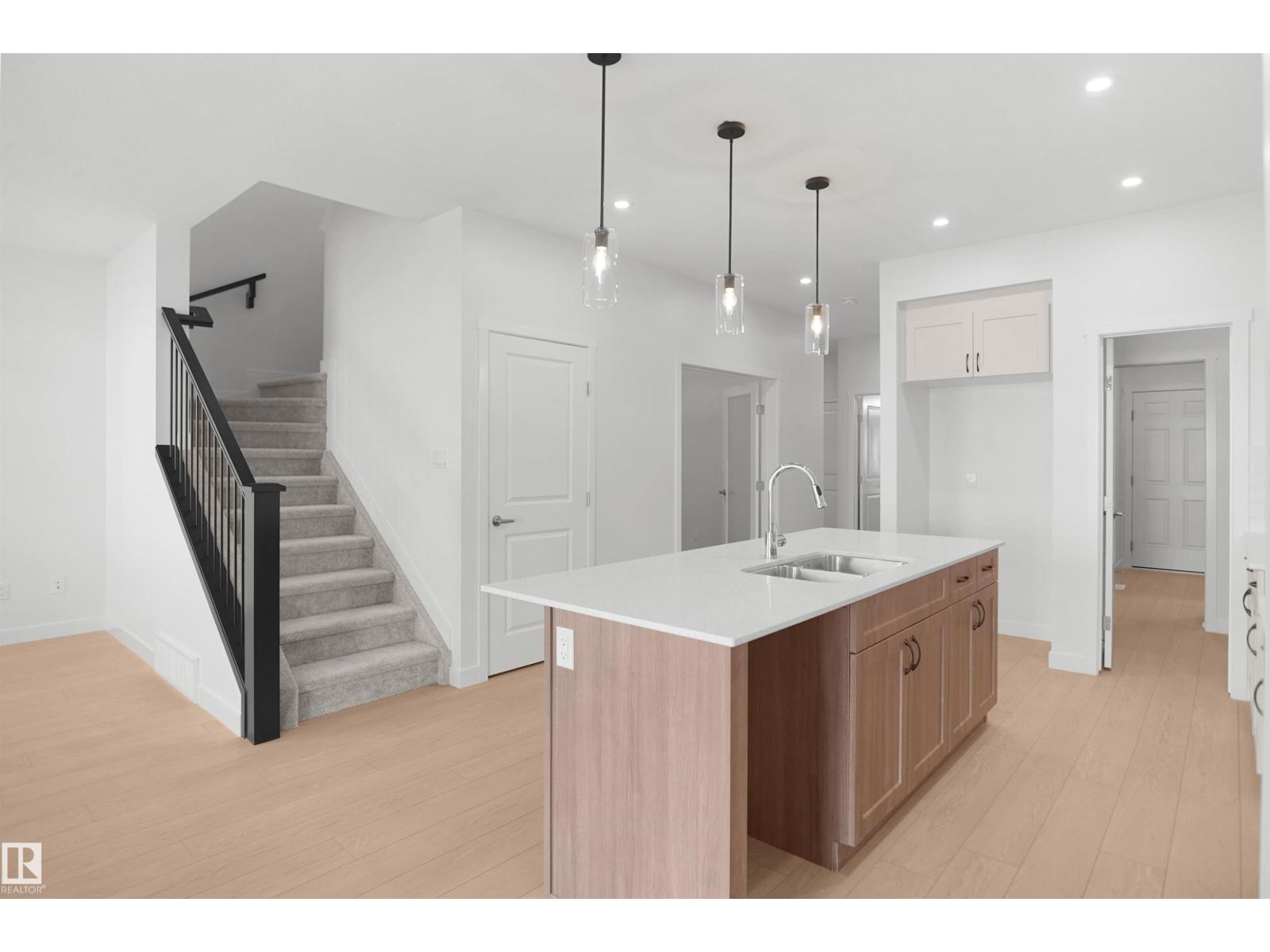 956 17 Av Nw, Edmonton, Alberta  T6T 2S5 - Photo 15 - E4495616
