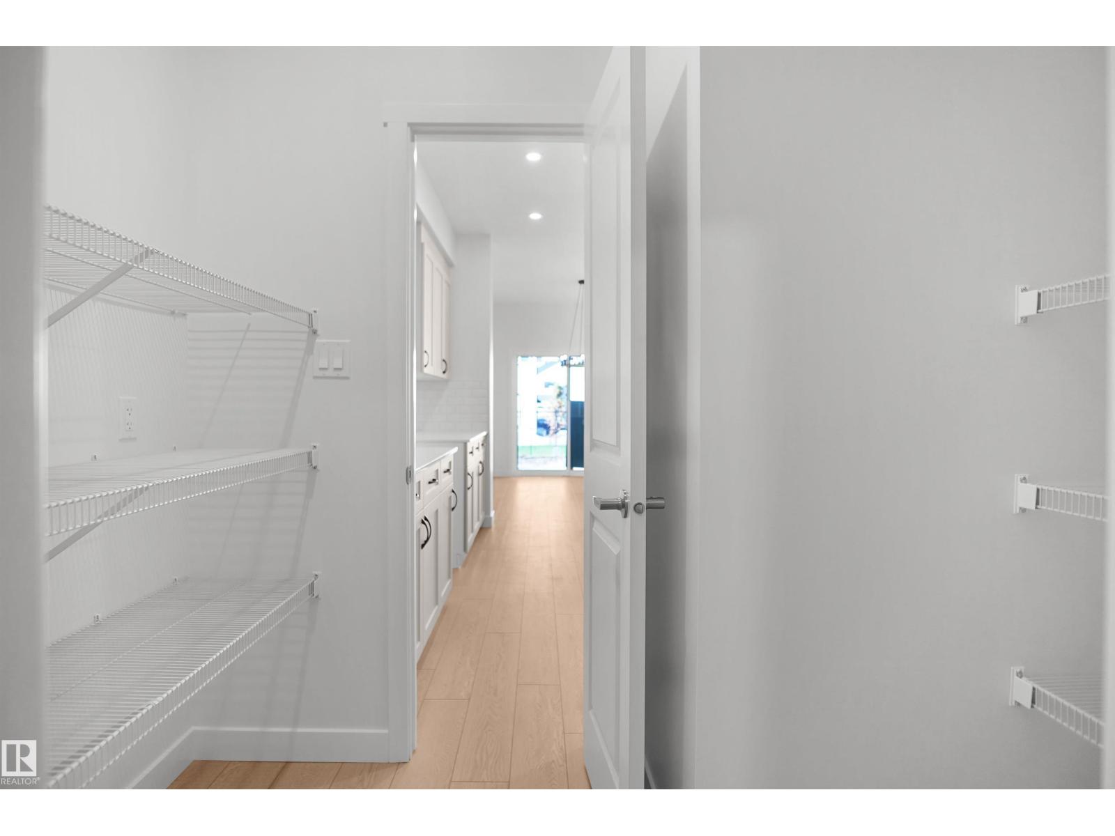 956 17 Av Nw, Edmonton, Alberta  T6T 2S5 - Photo 16 - E4495616