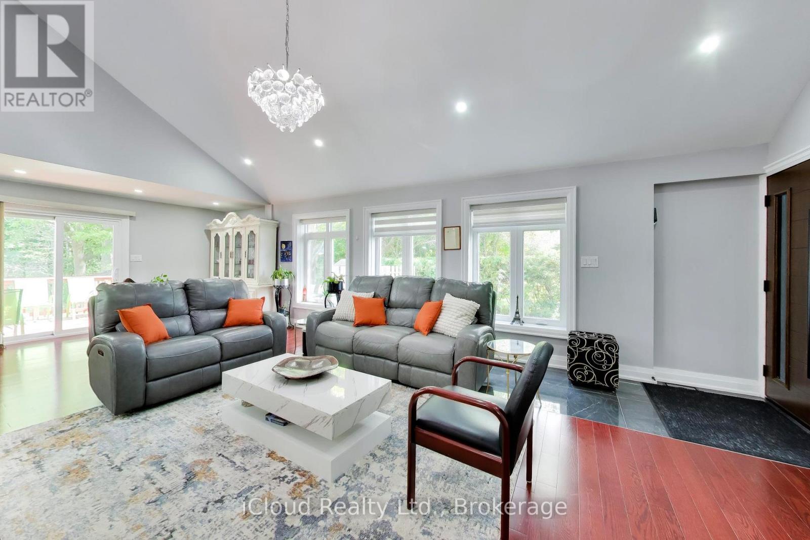 16175 Jane Street, King, Ontario  L7B 0G3 - Photo 7 - N13810274