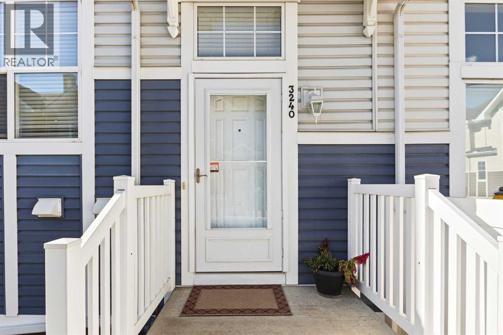 3240 New Brighton Gardens SE, Calgary, Alberta  T2Z 0A3 - Photo 2 - A2347067