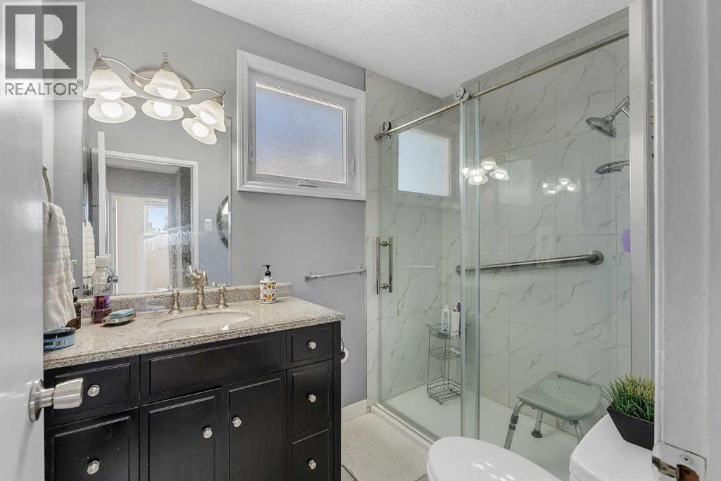707 Fortalice Crescent SE, Calgary, Alberta  T2A 2C8 - Photo 23 - A2347062