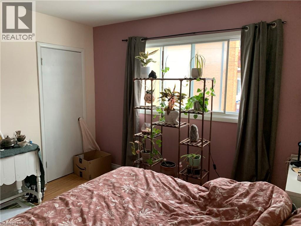 18 High Street, Waterloo, Ontario  N2L 3X6 - Photo 27 - 40858486