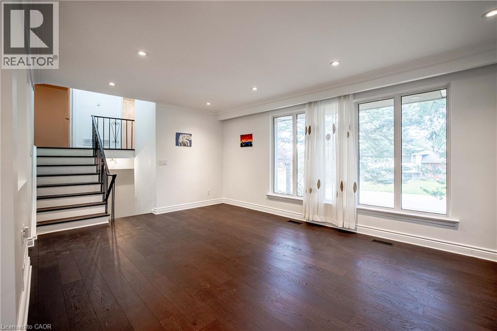 2039 Wakely Street, Oakville, Ontario  L6L 2K3 - Photo 4 - 40864681