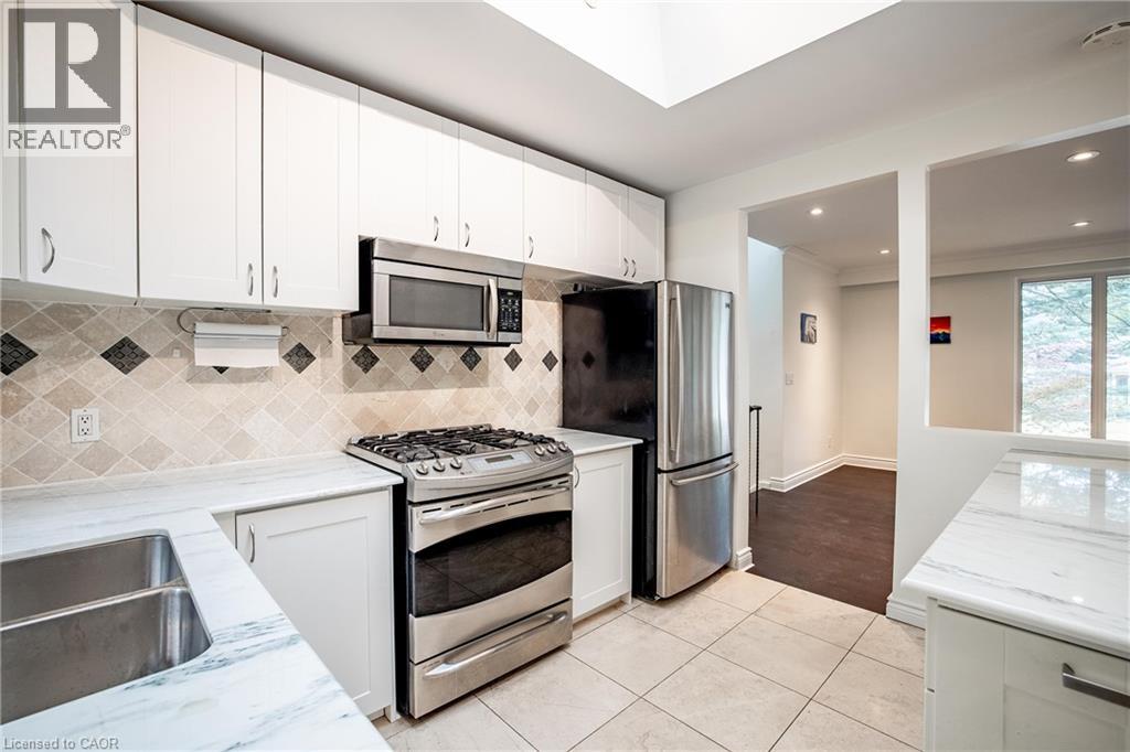 2039 Wakely Street, Oakville, Ontario  L6L 2K3 - Photo 7 - 40864681
