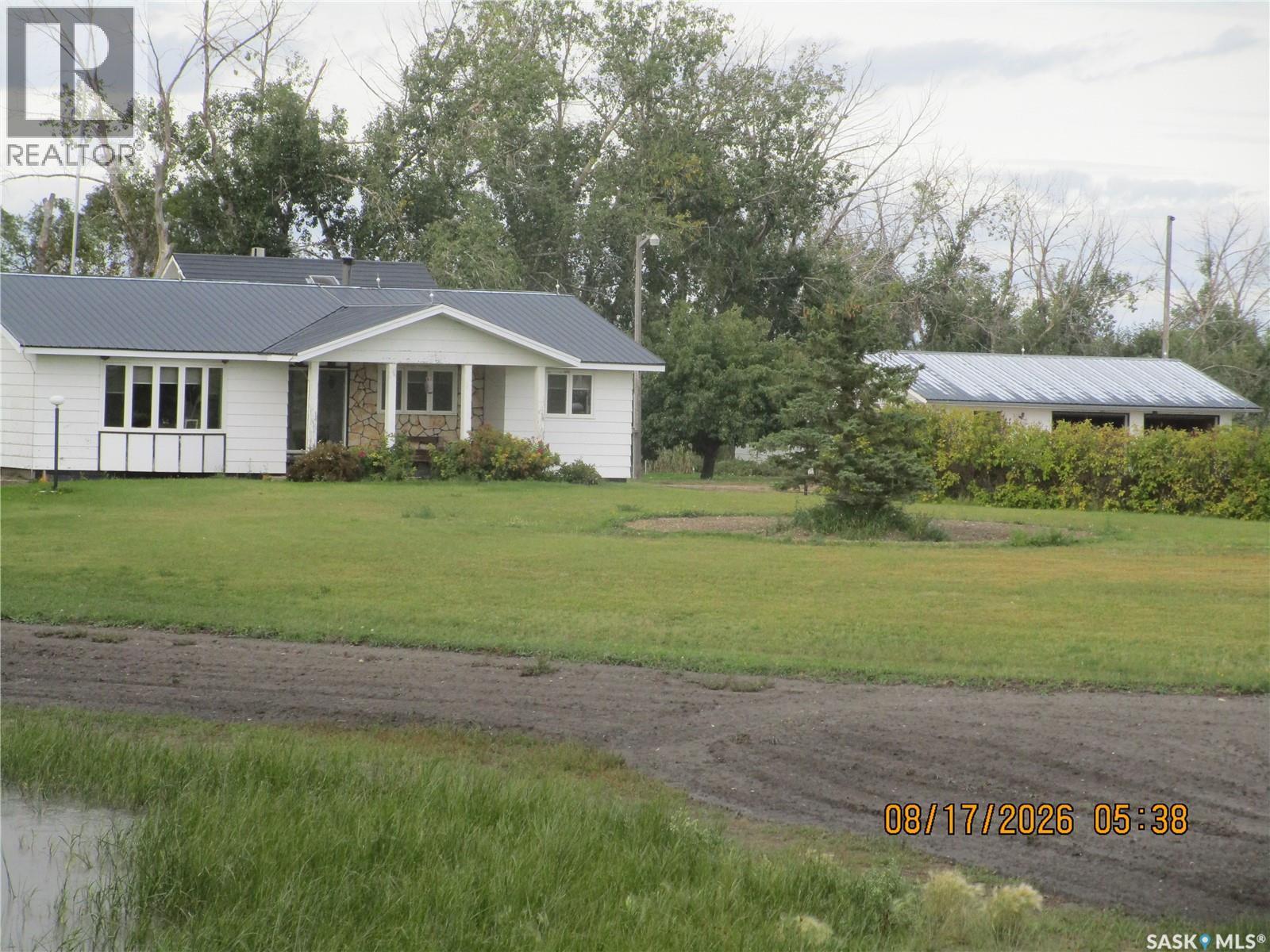 Mills Acreage -, Sutton Rm No. 103, Saskatchewan  S0H 3G0 - Photo 15 - SK049036