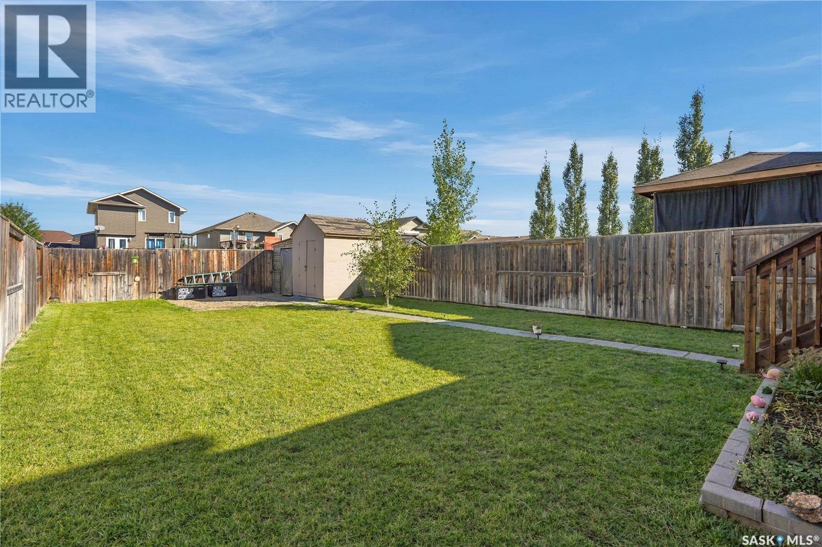 927 Glenview Cove, Martensville, Saskatchewan  S0K 0A2 - Photo 35 - SK048994