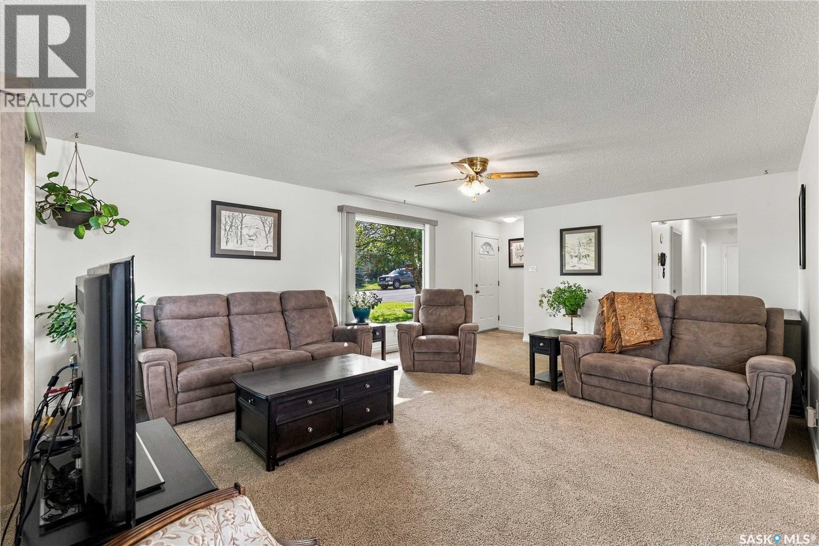 537 T Avenue S, Saskatoon, Saskatchewan  S7M 3B5 - Photo 4 - SK048967