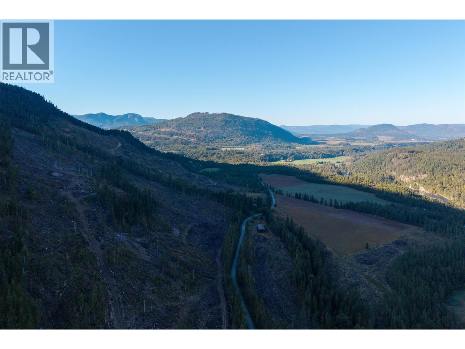 1937 Lumby Mabel Lake Road, Lumby, British Columbia  V0E 2G6 - Photo 16 - 10401371
