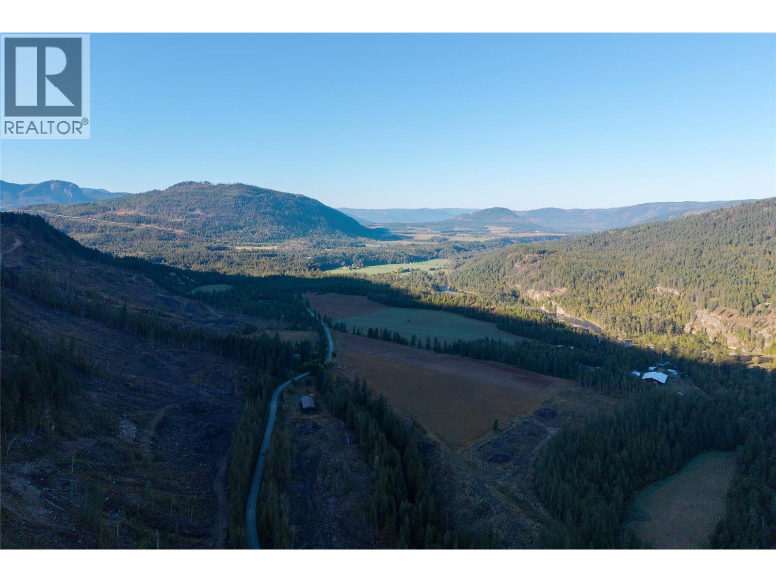 1937 Lumby Mabel Lake Road, Lumby, British Columbia  V0E 2G6 - Photo 15 - 10401371