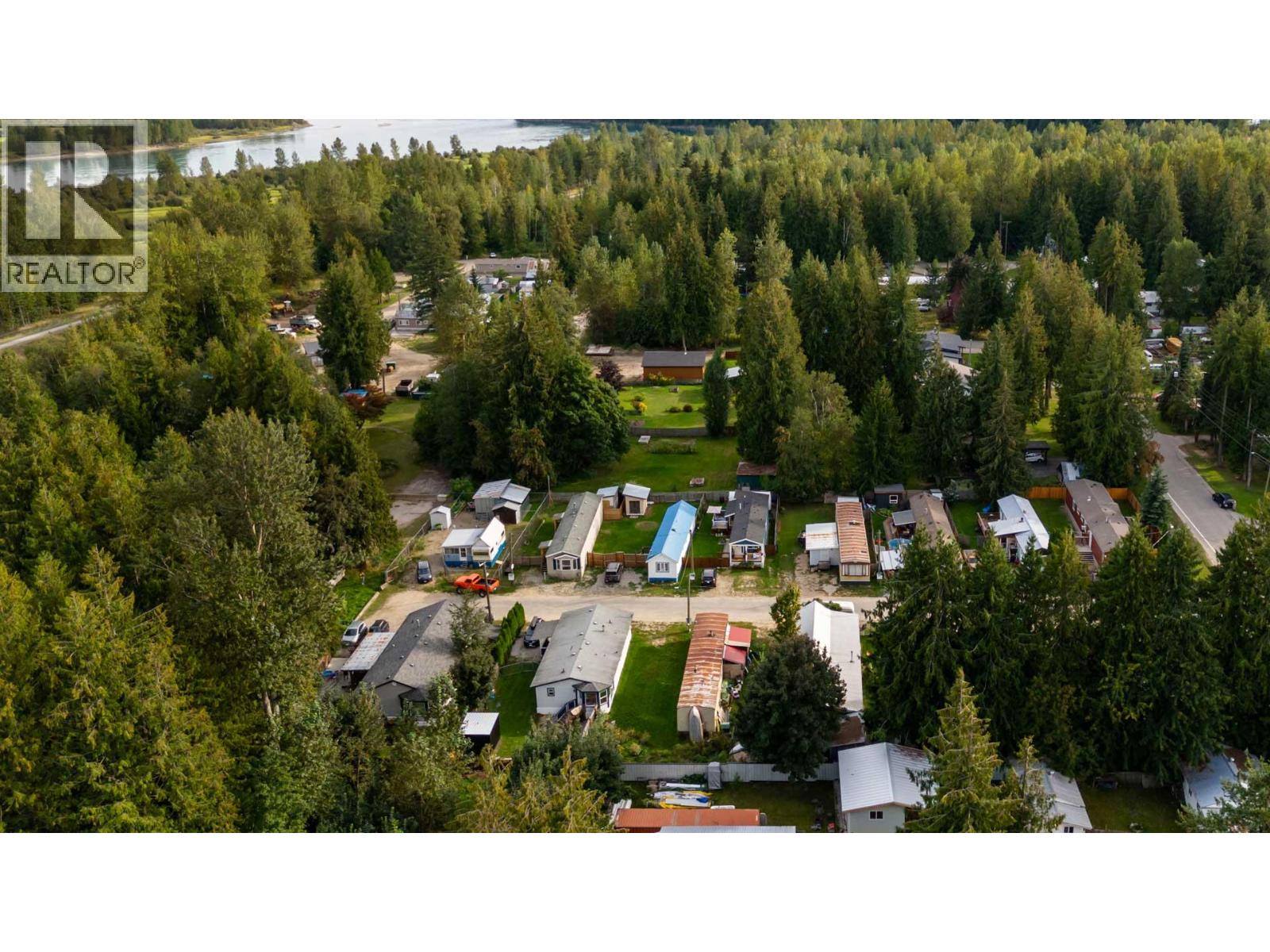 978 Lundell Road, Revelstoke, British Columbia  V0E 2S0 - Photo 16 - 10401498