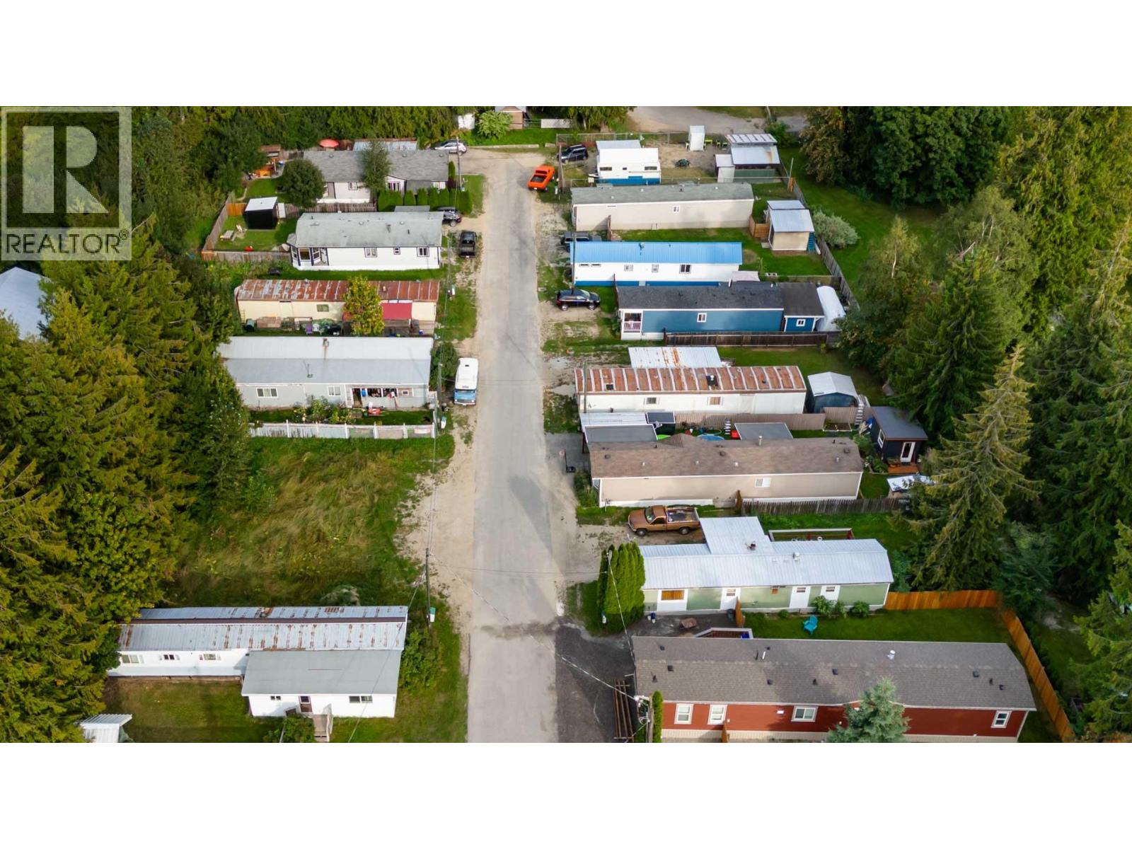 978 Lundell Road, Revelstoke, British Columbia  V0E 2S0 - Photo 10 - 10401498