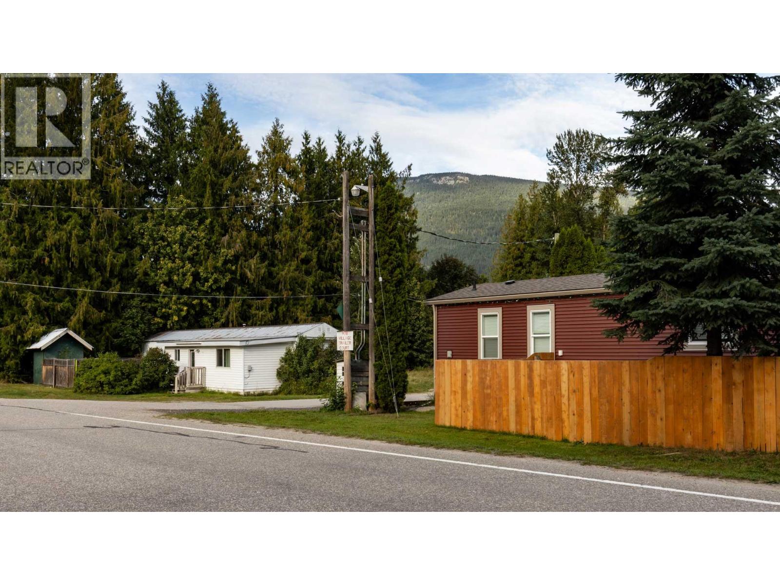 978 Lundell Road, Revelstoke, British Columbia  V0E 2S0 - Photo 7 - 10401498