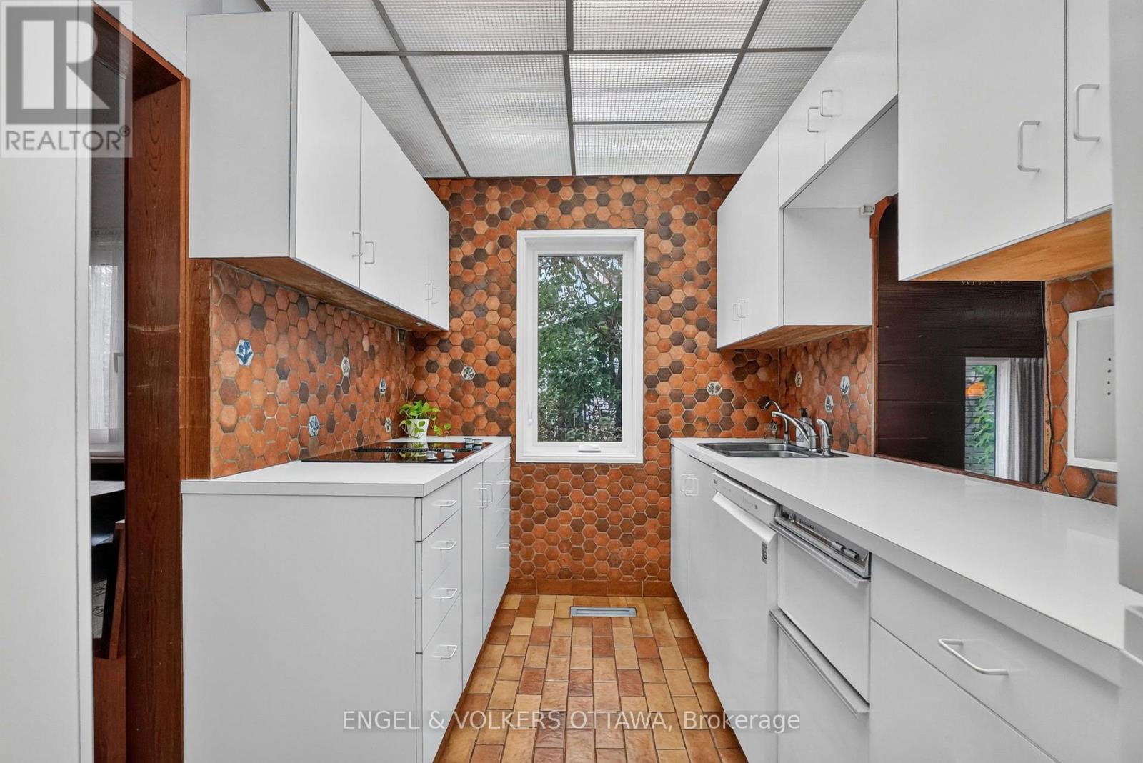 2101 Alta Vista Drive, Ottawa, Ontario  K1H 7L6 - Photo 10 - X13810816
