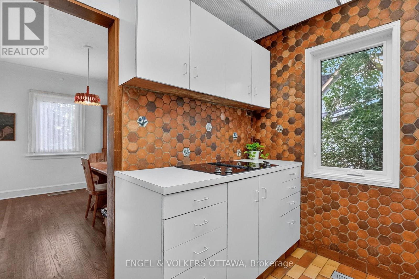 2101 Alta Vista Drive, Ottawa, Ontario  K1H 7L6 - Photo 11 - X13810816