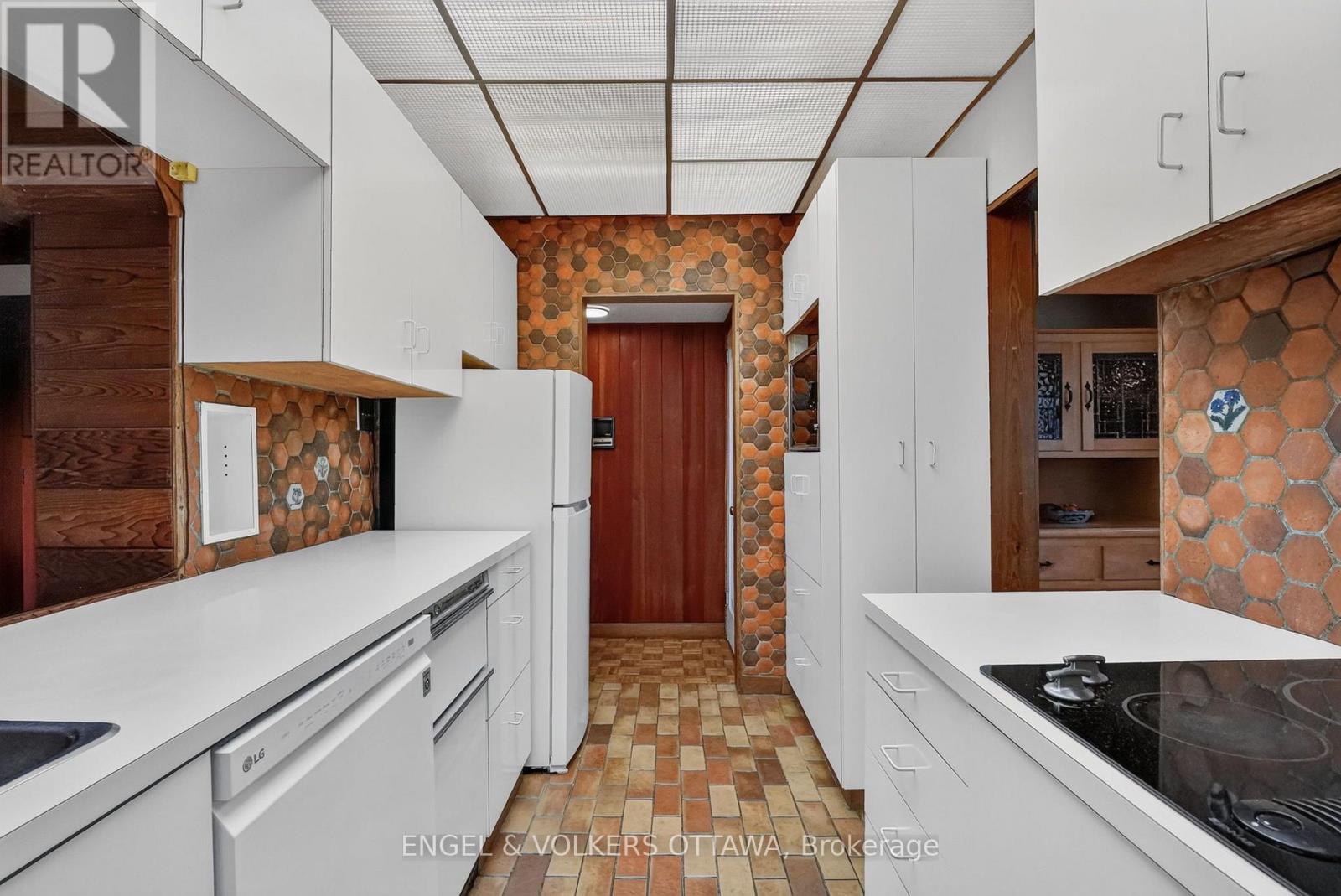 2101 Alta Vista Drive, Ottawa, Ontario  K1H 7L6 - Photo 14 - X13810816