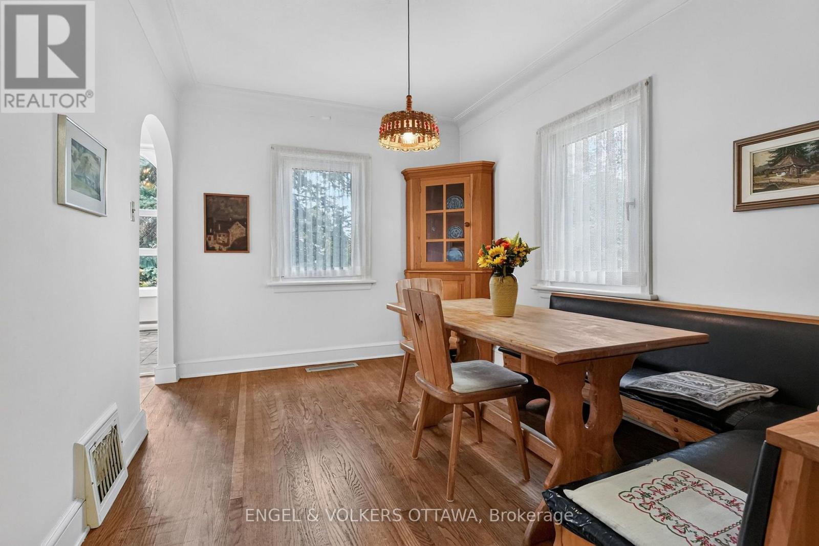 2101 Alta Vista Drive, Ottawa, Ontario  K1H 7L6 - Photo 9 - X13810816