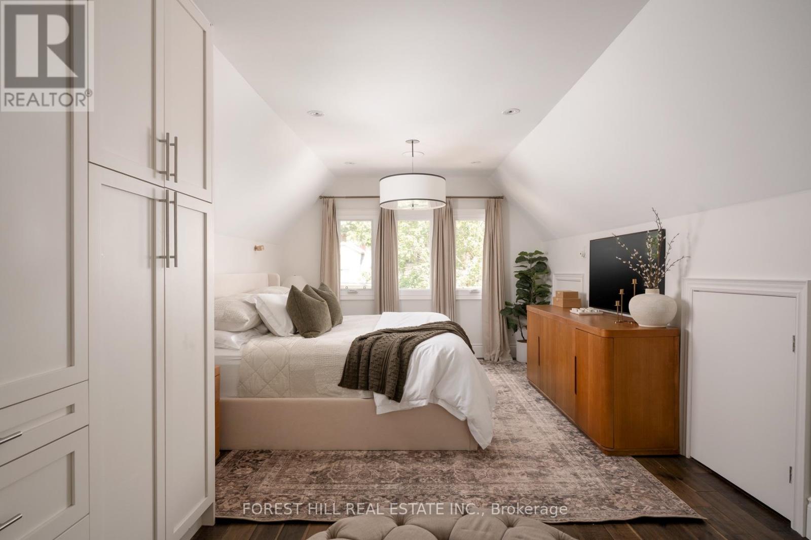 1 Balmy Avenue, Toronto, Ontario  M4E 1C7 - Photo 35 - E13809004