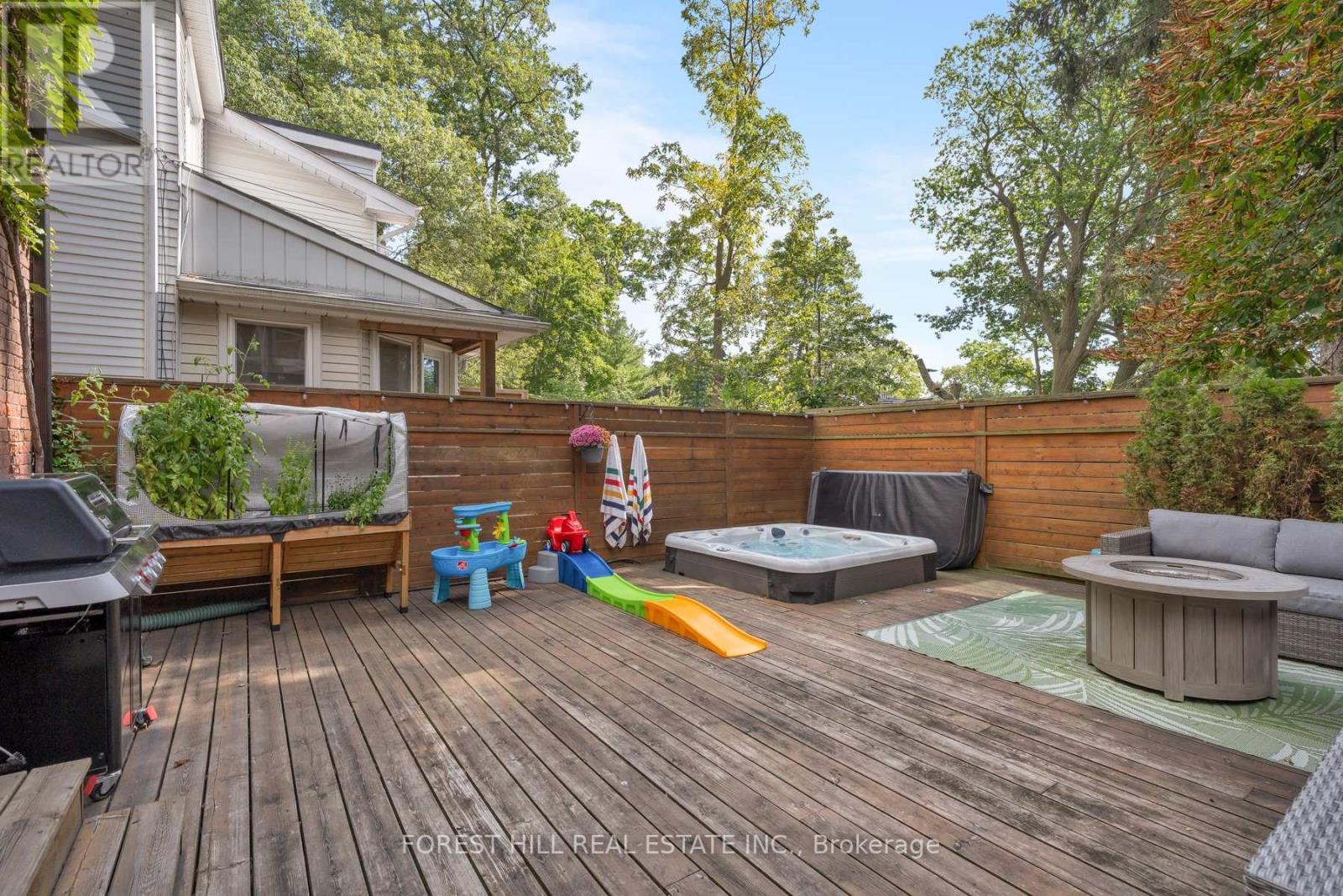1 Balmy Avenue, Toronto, Ontario  M4E 1C7 - Photo 45 - E13809004