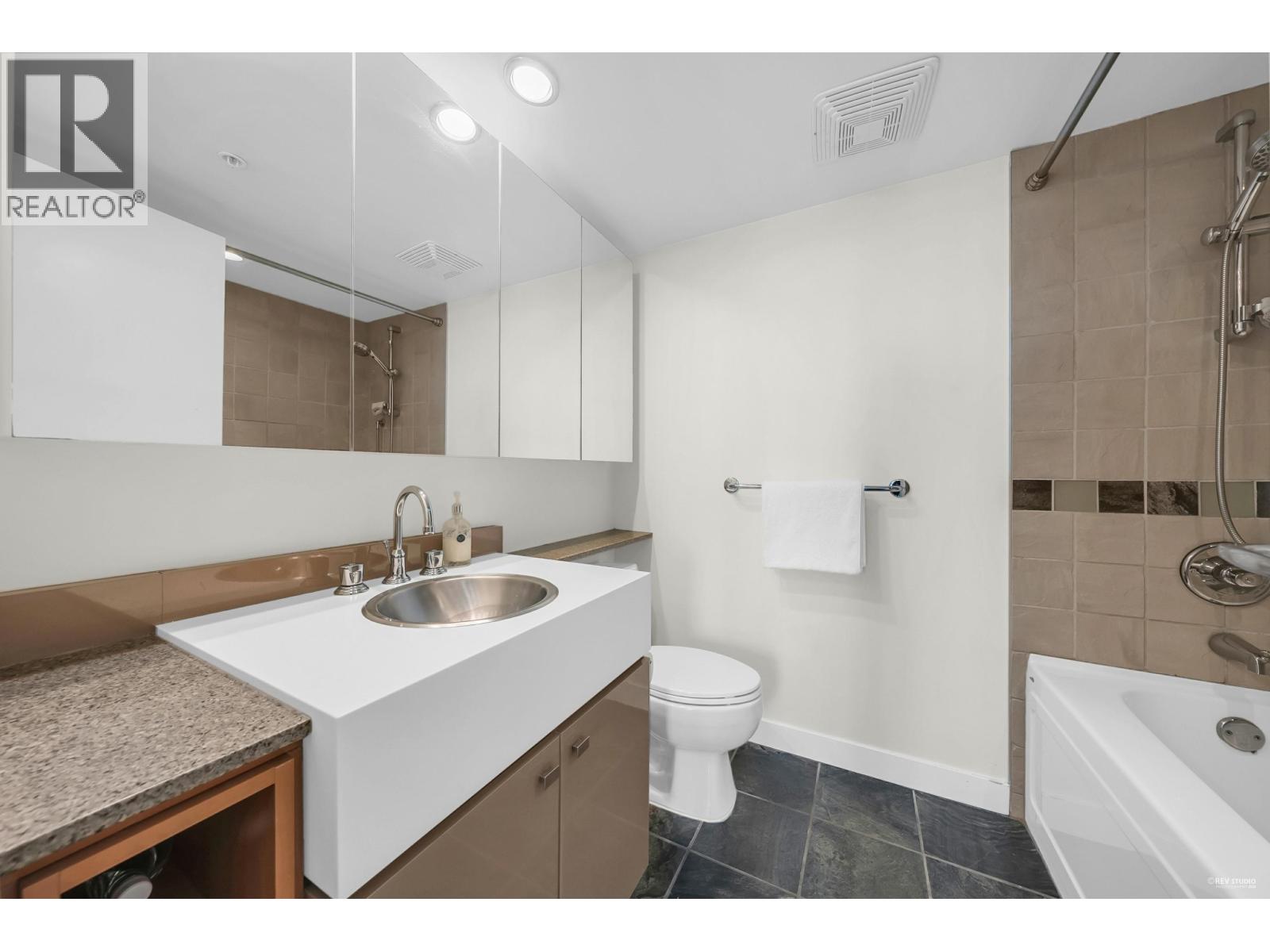 3002 1438 Richards Street, Vancouver, British Columbia  V6Z 3B8 - Photo 17 - R3167732