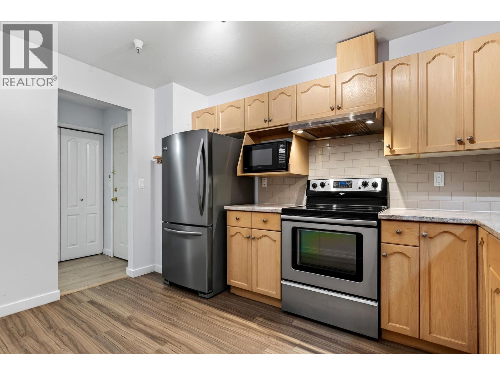 307 19241 Ford Road, Pitt Meadows, British Columbia  V3Y 2N4 - Photo 8 - R3167748