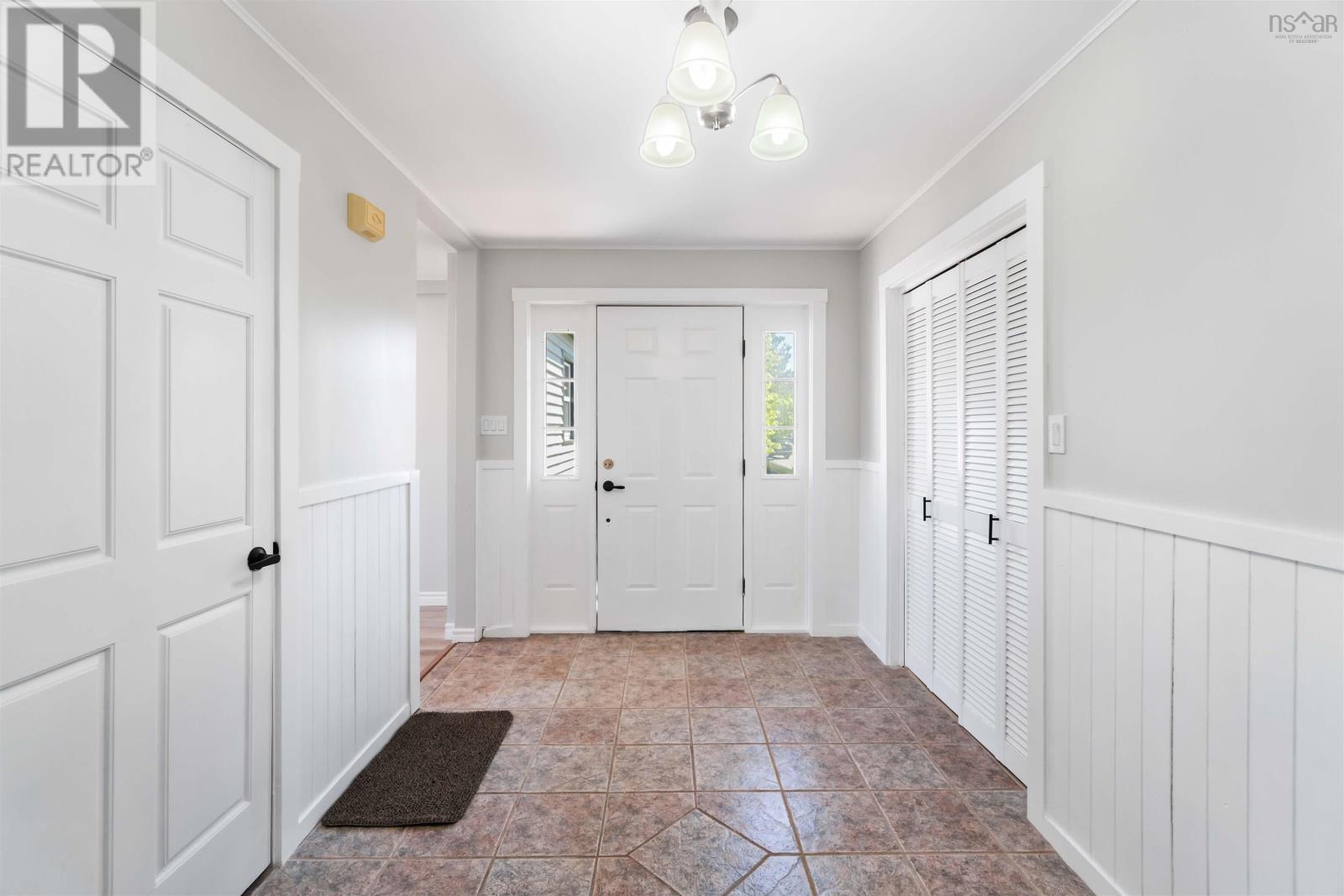 18 Woodman Road photo 4