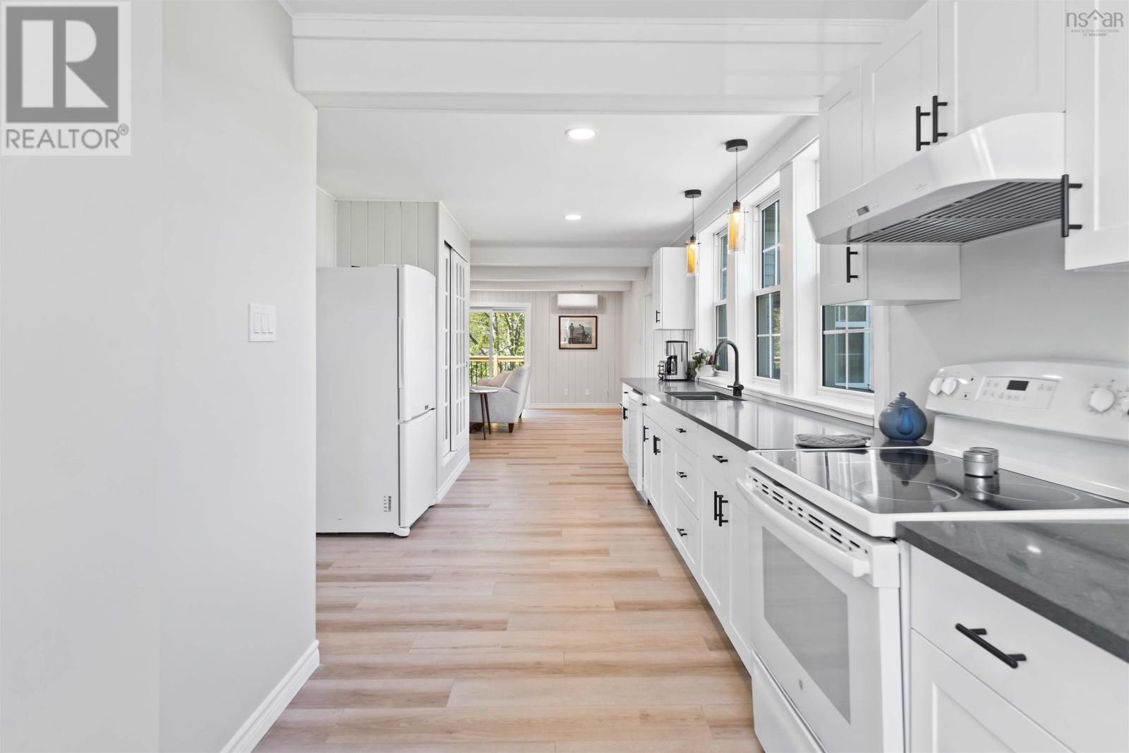 18 Woodman Road photo 9