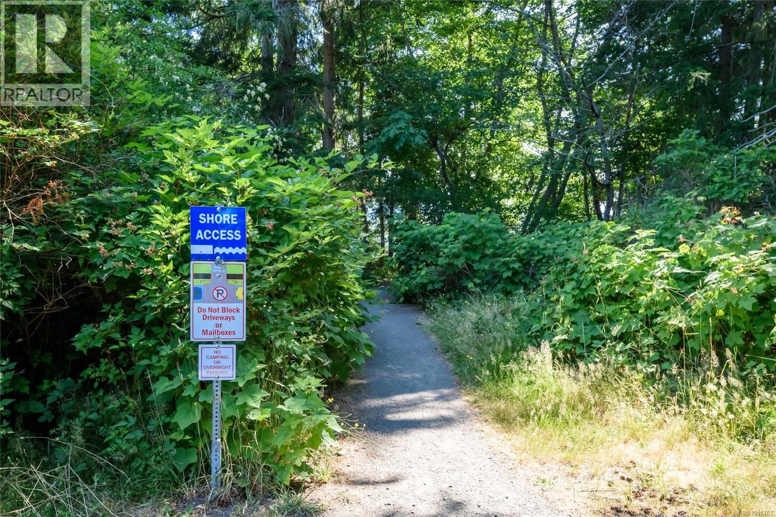 To the beach at the end of June Road