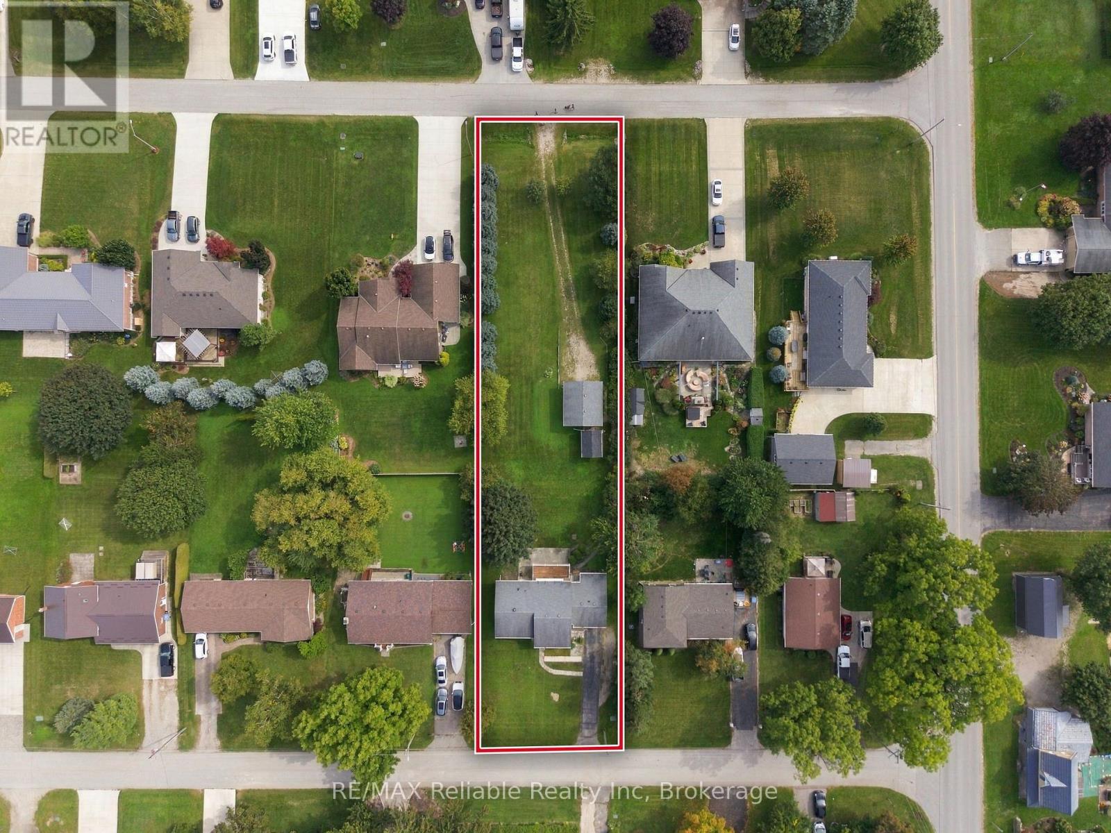 71 Kruse Drive, Huron East, Ontario  N0K 1G0 - Photo 3 - X13810772