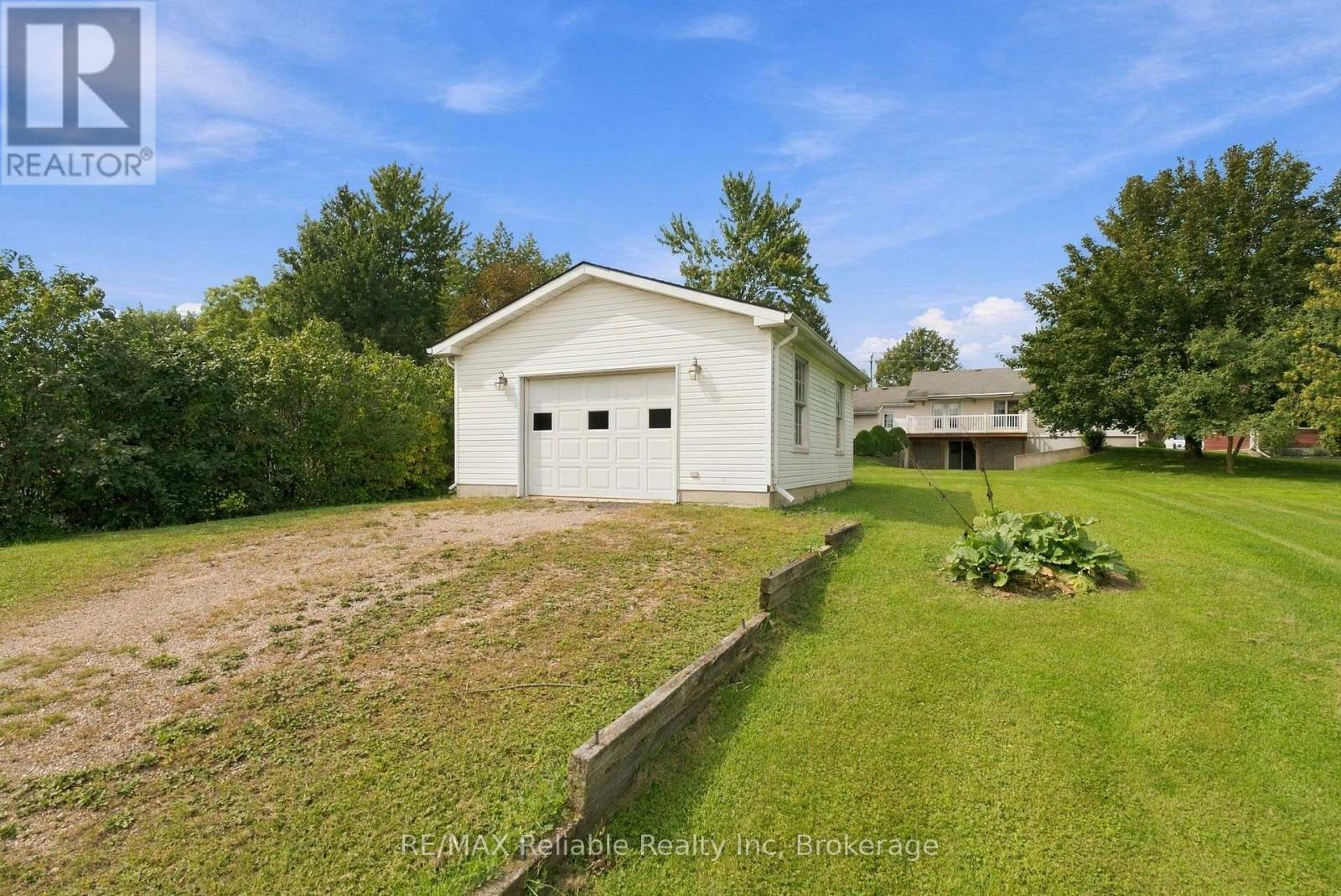 71 Kruse Drive, Huron East, Ontario  N0K 1G0 - Photo 35 - X13810772