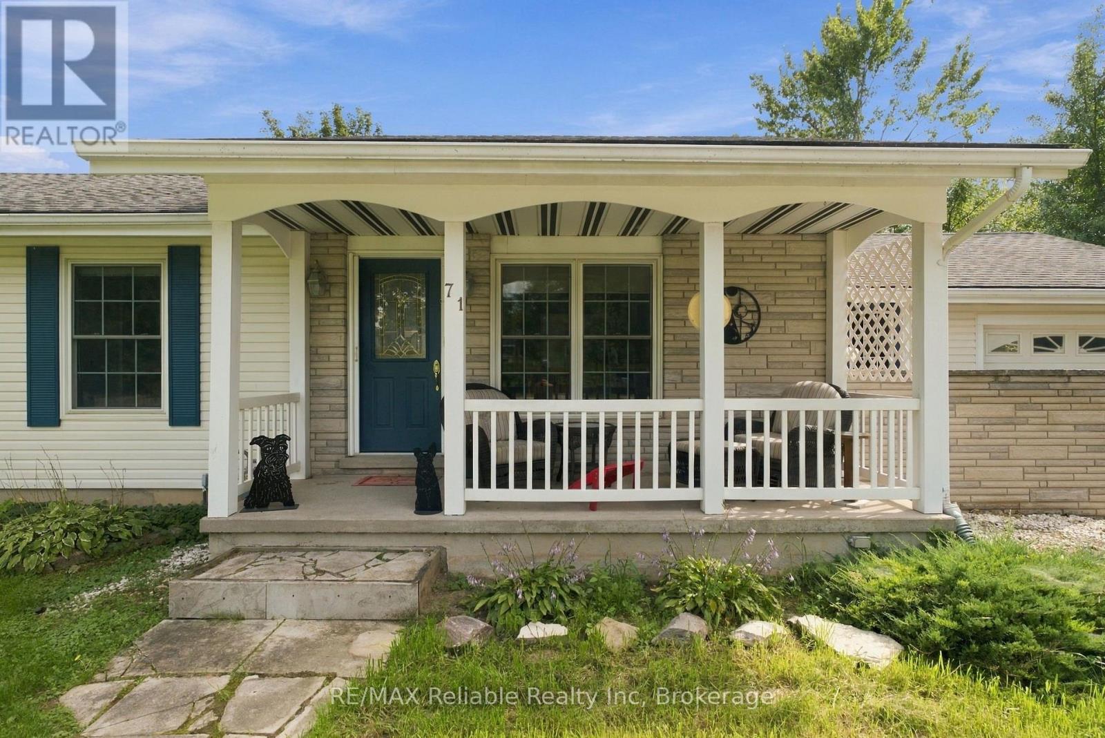 71 Kruse Drive, Huron East, Ontario  N0K 1G0 - Photo 5 - X13810772